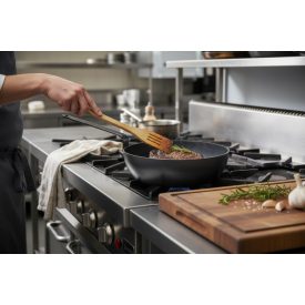 Mély kékacél serpenyő 24 cm a de Buyer-től