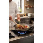 28 cm-es de Buyer Mineral B Bois vas wok – természetes patinásodású francia konyhai eszköz