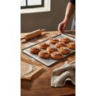 Sütőlemez, perforált, 53x32,5 cm, 45°felhajtás, de Buyer, alumínium