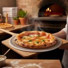 Pizzasütő, 28 cm, perforált, kerek, alumínium