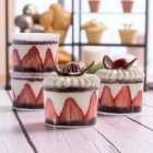 Bucket 210 ml-es pohárkrém-desszert tégely, átlátszó, elegáns kivitelben, modern tálaláshoz