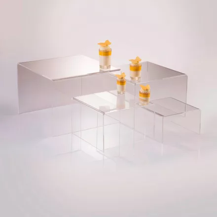 4 szintes plexi büfé állvány a Martellato-tól
