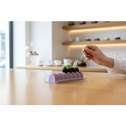 Átlátszó négyzetes süteményestálca felhajtott széllel, 60X140 mm, polikarbonát