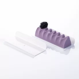   Fehér négyzetes süteményestálca felhajtott széllel, 100 db-os csomag