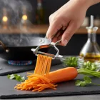 Rozsdamentes Arcos Julienne Vágó és Zöldségcsíkozó Hámozó, Erősített Pengesor, Inox-Fehér