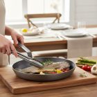 Carbone Plus ovális halsütő vasserpenyő, rövid oldali nyél, 36x26 cm, de Buyer - Prémium minőség