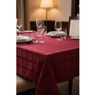 Bordó damaszt szennytaszító Asztalterítő 140x220 cm