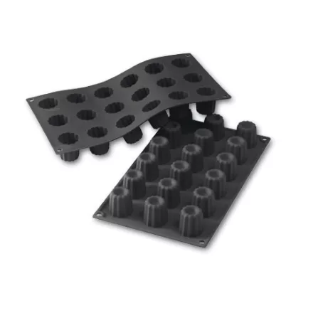 Fekete Bordelais szilikon sütőforma – 18 adagos, 35×35 mm méret, cannelé, piték és sós falatkák készítéséhez