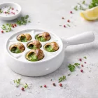 Porcelán csiga tálaló nyéllel, 6 férőhellyel