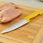 Szakácskés 21 cm penge sárga nyéllel – HACCP kompatibilis, baromfihoz ajánlott
