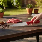 Kerti BBQ / Séf munka közben (Fókuszban a piros HACCP nyél és az előkészítés)