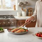 Carbone Plus Vasserpenyő 36 cm-es, füllel a de Buyer-től - Prémium minőség