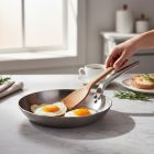 Carbone Plus vas serpenyő 20 cm, üreges nyél,  de Buyer - Prémium minőség