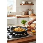 Choc Intense Serpenyő 28 cm-es, e-tratartós kerámia bevonattal a de Buyer-től