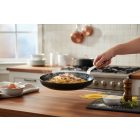 Choc Intense Serpenyő 28 cm-es, e-tratartós kerámia bevonattal a de Buyer-től
