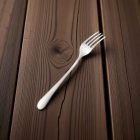 Segno rozsdamentes desszertvilla – használat közben tortával és süteménnyel, olasz stílusú, prémium asztali tálalásban