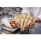 Töltött cannolikkal a profi konyhában