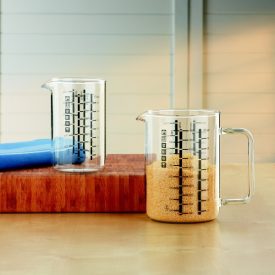 SIMAX 0,5 literes hőálló mércés kancsó, ml/g skálával, mikrohullámú sütőbe is alkalmas