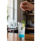 ital keverése hosszú kanállal vendéglátásban