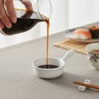 Szószkiöntő nyéllel 30 ml porcelán