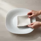 Bormioli Rocco PARMA fehér lapos tányér 27x27 cm – 6 darabos csomag, opál üveg tányér modern, szögletes formában