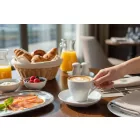 Fehér porcelán cappuccino csésze és csészealj szett