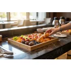 GN 1/2 bambusz tálalótálca, 532.5x26.5x2.5cm, svédasztalos kínáláshoz (GOBI)