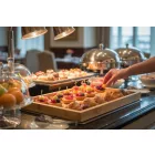 GN 1/3 bambusz tálalótálca, 32.5x17.5x2.5cm, svédasztalos kínáláshoz (GOBI)