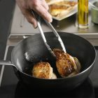 30 cm-es univerzális PVC csipesz konyhai és grill használatra