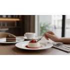 Felit fehér színű 20,5 cm-es porcelán lapostányér