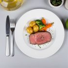Fehér Felit porcelán lapostányér főételekhez