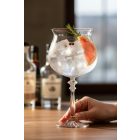 koktél felszolgálása üveg pohárban mobilbarát képen