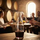 Üveg kancsó tejhez, borhoz és szódához