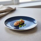 Vida Dark Ocean lapostányér 27 cm, porcelán