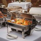 GN 1/1 rozsdamentes edény chafing dishben, svédasztalos vacsorán sült húsokkal